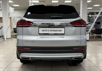 Подержанный автомобиль Geely Atlas Pro 2023 года (6 фото)