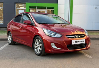 Подержанный автомобиль Hyundai Solaris Sedan 2011 года (3 фото)