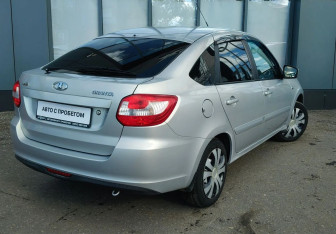 Подержанный автомобиль LADA (ВАЗ) Granta Liftback 2018 года (6 фото)