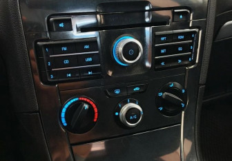 Подержанный автомобиль Brilliance V5 2014 года (12 фото)