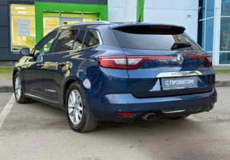 Подержанный автомобиль Renault Megane Wagon 2018 года (7 фото)