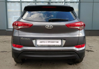 Подержанный автомобиль Hyundai Tucson 2018 года (8 фото)