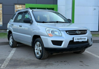 Подержанный автомобиль Kia Sportage 2009 года (3 фото)