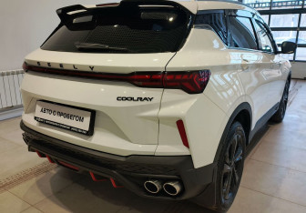 Подержанный автомобиль Geely Coolray 2023 года (8 фото)