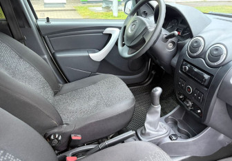 Подержанный автомобиль LADA (ВАЗ) Largus Wagon 2020 года (10 фото)