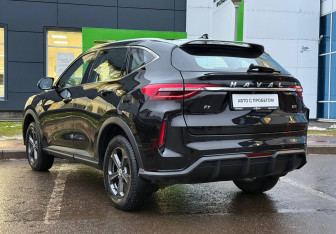 Подержанный автомобиль Haval F7 2022 года (7 фото)