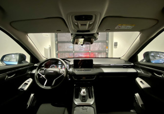 Новый Haval Jolion 2025 (12 фото)