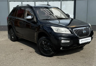Подержанный автомобиль Lifan X60 2015 года (3 фото)