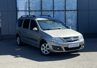 Подержанный автомобиль LADA (ВАЗ) Largus Wagon 2018 года (3 фото)
