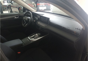 Новый Haval Jolion 2025 (10 фото)