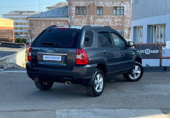 Подержанный автомобиль Kia Sportage 2009 года (5 фото)