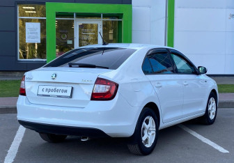 Подержанный автомобиль Skoda Rapid Liftback 2019 года (5 фото)