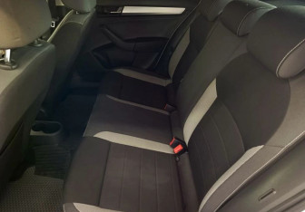 Подержанный автомобиль Skoda Rapid Liftback 2019 года (12 фото)