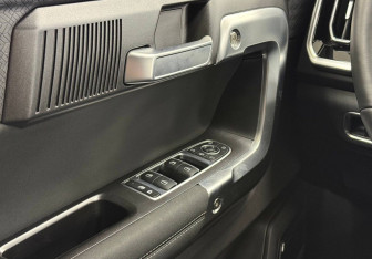 Подержанный автомобиль Jaecoo J7 2024 года (18 фото)