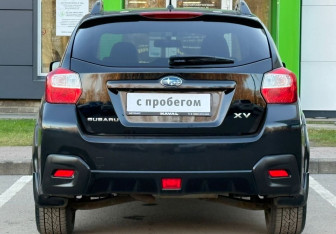 Подержанный автомобиль Subaru XV 2014 года (6 фото)