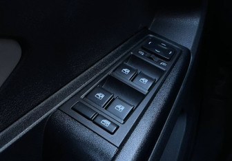 Подержанный автомобиль LADA (ВАЗ) Vesta Wagon 2019 года (15 фото)