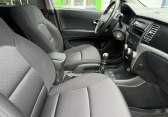 Подержанный автомобиль SsangYong Actyon 2013 года (10 фото)