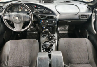 Подержанный автомобиль Chevrolet Niva 2013 года (10 фото)