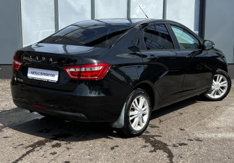 Подержанный автомобиль LADA (ВАЗ) Vesta Sedan 2018 года (4 фото)