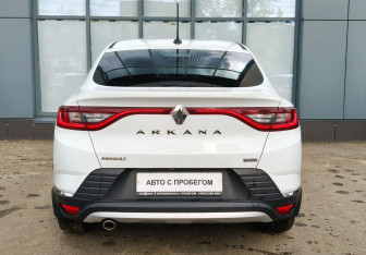 Подержанный автомобиль Renault Arkana 2019 года (8 фото)