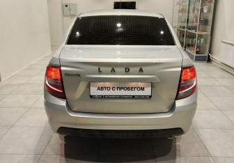 Подержанный автомобиль LADA (ВАЗ) Granta Sedan 2019 года (5 фото)