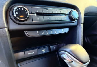 Подержанный автомобиль Kia Ceed Wagon 2020 года (13 фото)