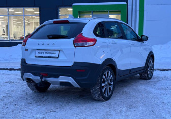 Подержанный автомобиль LADA (ВАЗ) XRAY 2018 года (5 фото)