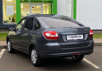 Подержанный автомобиль LADA (ВАЗ) Granta Liftback 2015 года (7 фото)