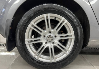 Подержанный автомобиль Volkswagen Golf Hatchback 2012 года (9 фото)