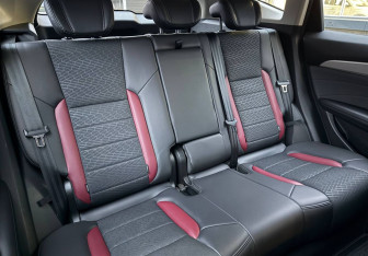 Подержанный автомобиль Haval F7 2022 года (10 фото)