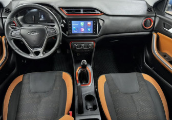 Подержанный автомобиль Chery Tiggo 2 2017 года (9 фото)