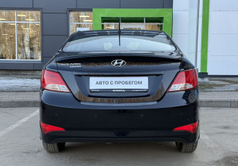 Подержанный автомобиль Hyundai Solaris Sedan 2016 года (6 фото)
