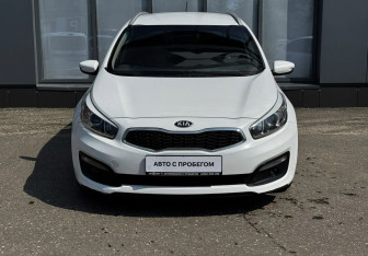 Подержанный автомобиль Kia Ceed Wagon 2016 года (2 фото)