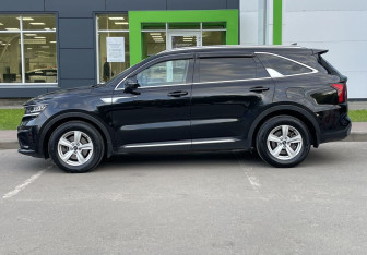 Подержанный автомобиль Kia Sorento 2021 года (4 фото)