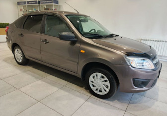 Подержанный автомобиль LADA (ВАЗ) Granta Liftback 2016 года (5 фото)