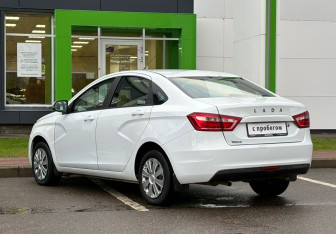 Подержанный автомобиль LADA (ВАЗ) Vesta Sedan 2016 года (7 фото)