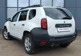 Подержанный автомобиль Renault Duster 2019 года (8 фото)