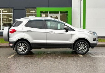 Подержанный автомобиль Ford EcoSport 2016 года (4 фото)