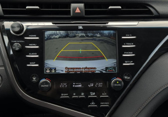 Подержанный автомобиль Toyota Camry Sedan 2018 года (15 фото)