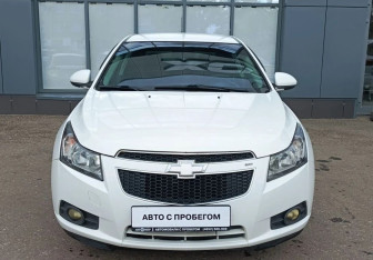 Подержанный автомобиль Chevrolet Cruze Hatchback 2012 года (2 фото)