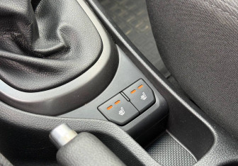 Подержанный автомобиль Kia Rio Sedan 2015 года (15 фото)