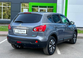 Подержанный автомобиль Nissan Qashqai 2009 года (5 фото)
