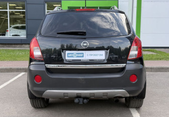 Подержанный автомобиль Opel Antara 2012 года (6 фото)