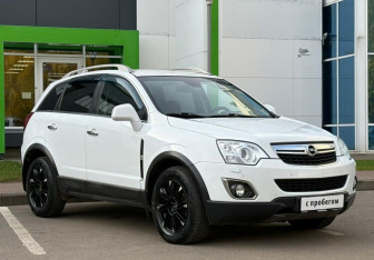 Подержанный автомобиль Opel Antara 2013 года (3 фото)