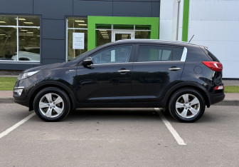 Подержанный автомобиль Kia Sportage 2013 года (8 фото)