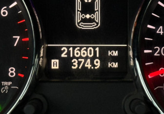 Подержанный автомобиль Nissan Qashqai+2 2012 года (13 фото)