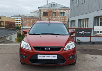 Подержанный автомобиль Ford Focus Hatchback 2009 года (2 фото)