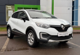 Подержанный автомобиль Renault Kaptur 2017 года (3 фото)