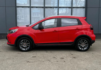 Подержанный автомобиль LIVAN X3Pro 2023 года (7 фото)