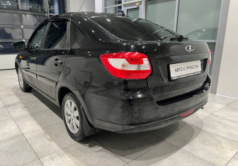 Подержанный автомобиль LADA (ВАЗ) Granta Liftback 2014 года (5 фото)